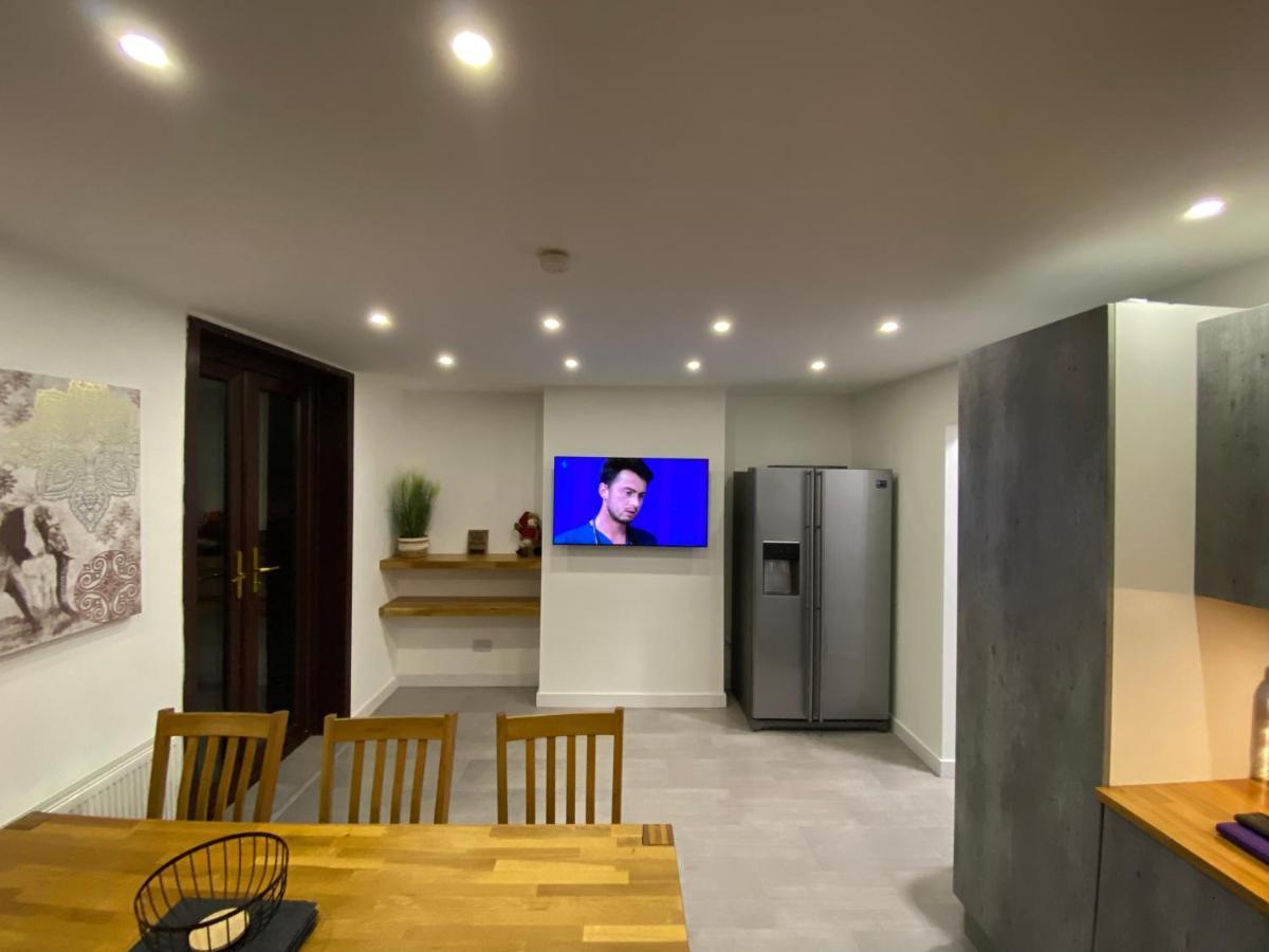 Hollemeadow Villa Bloxwich Ngoại thất bức ảnh