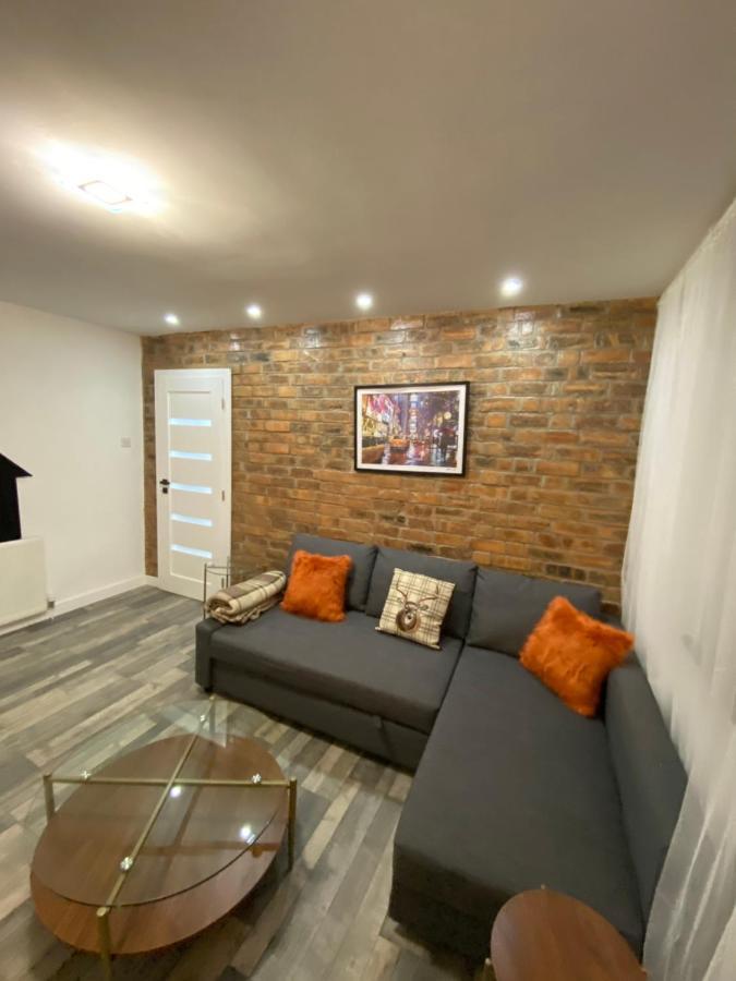 Hollemeadow Villa Bloxwich Ngoại thất bức ảnh